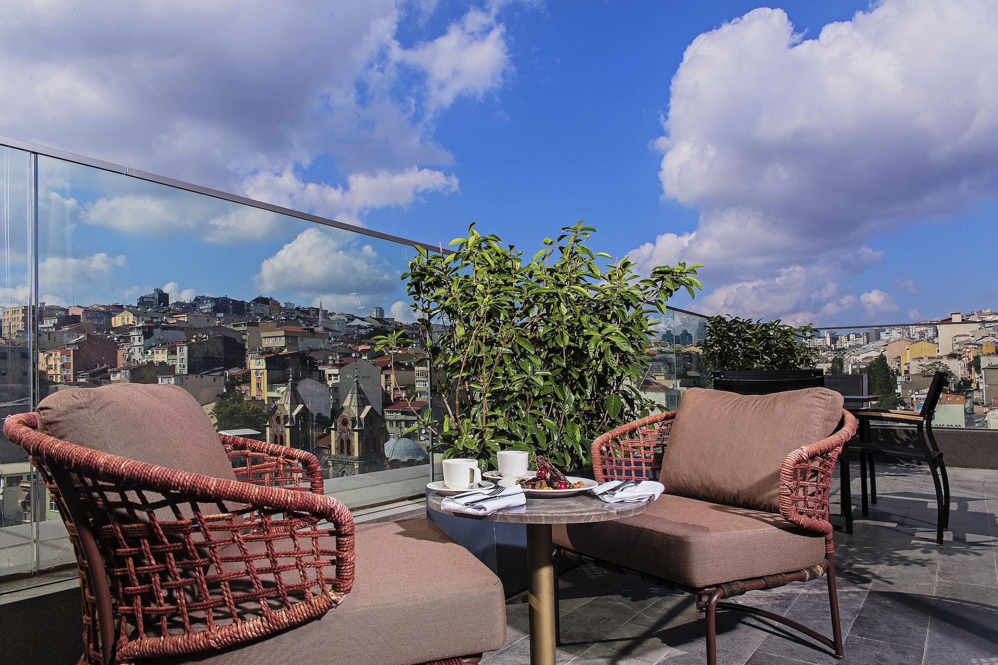 Naz City Hotel Taksim - Special Category Istanboel Buitenkant foto